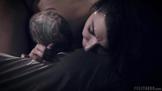 Inked brunette gets rough drilling