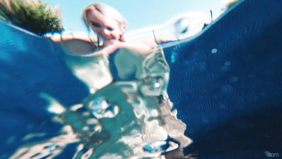 Blonde shagged by the pool