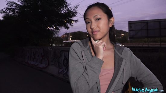 Asian girl fucked outdoors