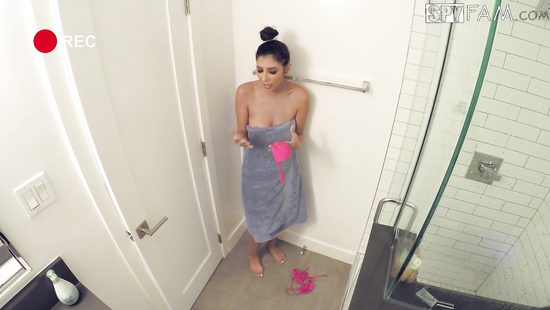 Gianna Dior gets a facial