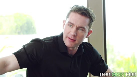 Monster cocks don't scare this whore anymore