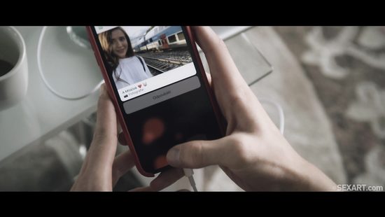 Lovely babe enjoys delightful throbbing