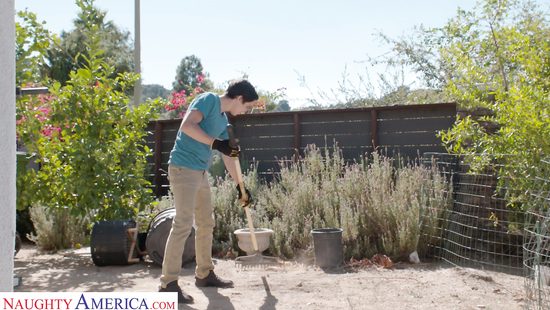 Mature brunette lures errand boy to hardcore fuck