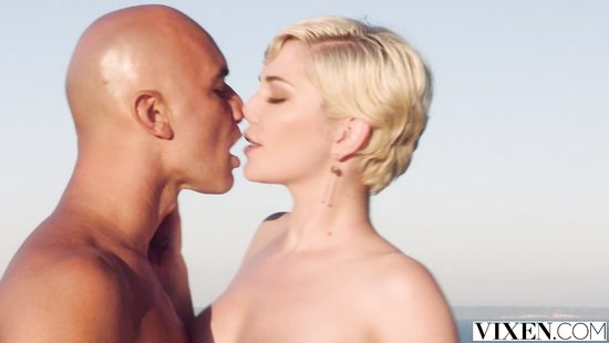 Interracial couple doing it on family vacation