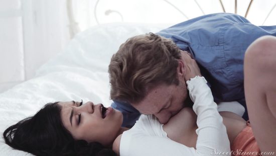 Brunette riding cock like a true cowgirl