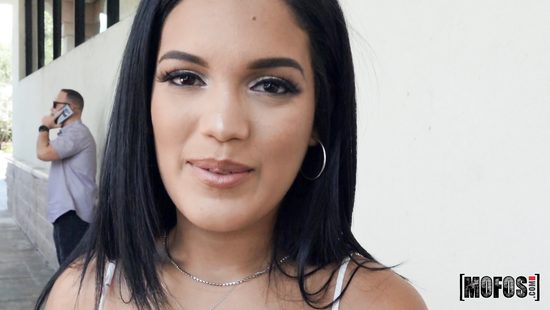 Lovely couple fucking recklessly on their lawn