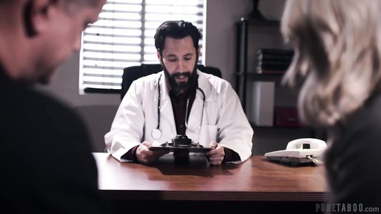 Blonde hammered extremely during a doctor's visit