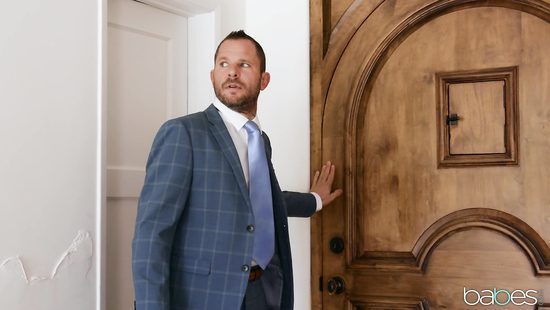 Luna Star enjoying every moment screwing Scott Nails