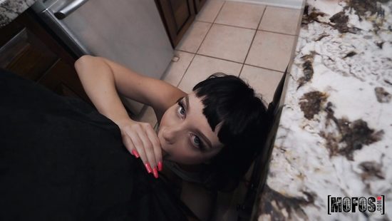 Dude pulling off acrobatic stunts to give her the illusion of a glory hole