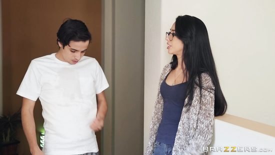 Squirting on your boyfriend's stupid face