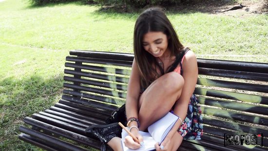 Frida Sante fucks a massive cock outdoors