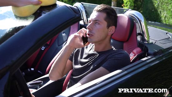 Dude in a convertible scores easy outdoor sex