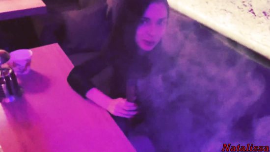 Brunette enjoys the cheap thrills