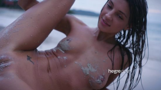 Solo by the beach in truly romantic scenes