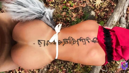 Thick woman bends for a deep doggy action