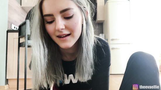 Fine blonde dazzles with pure POV action