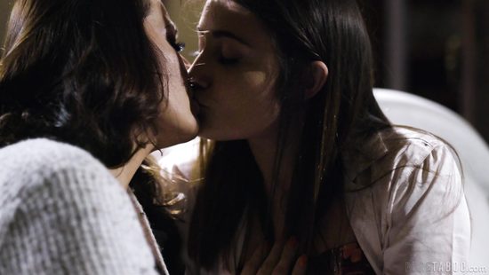 Fantasy couch oral for two needy women