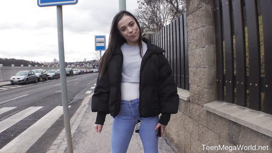 Curvy teen gets random dude fuck her ass