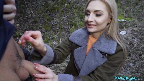 Erotic midnight anal for a shy amateur