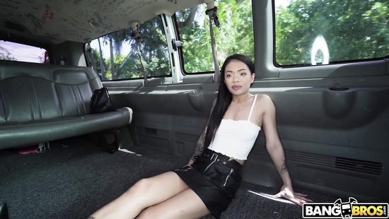 Asian fucked on the back seat