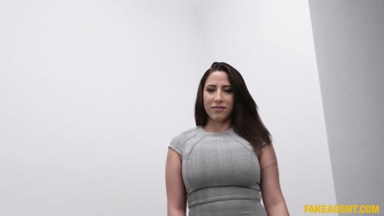 Curvy mom fucked in casting scenes