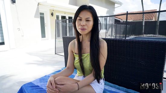 Asian receives proper dick to suck and fuck with