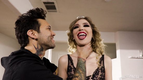 Tattooed hunk ruins woman's wet cunt