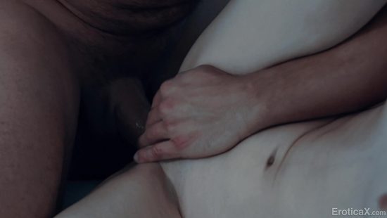 Cock riding skinny blonde in home XXX