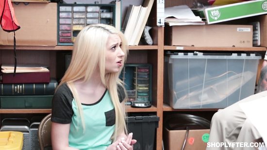 Disappointing teen pays for stuff she sold with her pussy