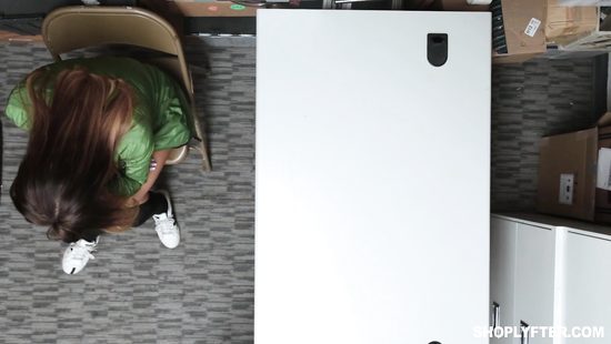 Ravishing babe hammered at security office for stealing