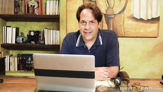 Salacious blonde fucked with gigantic white dong