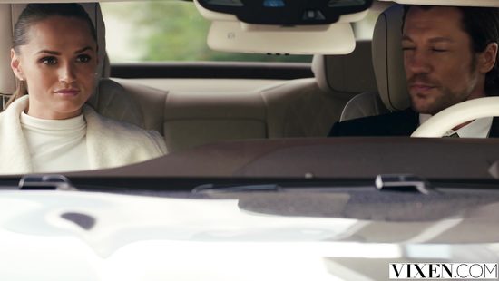 Naughty damsel slugging every drop of fresh cum