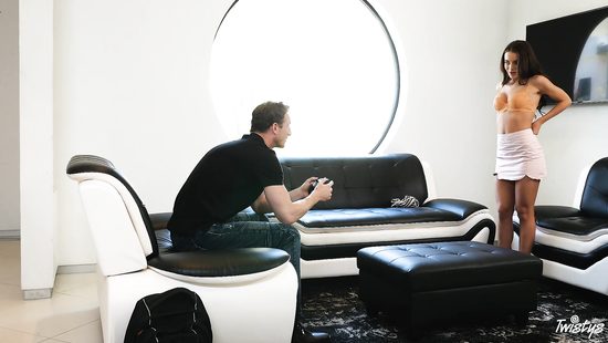 Brunette interrupts boyfriend's video game to have sex