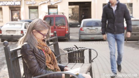 Hunk picking up a stranger for sex