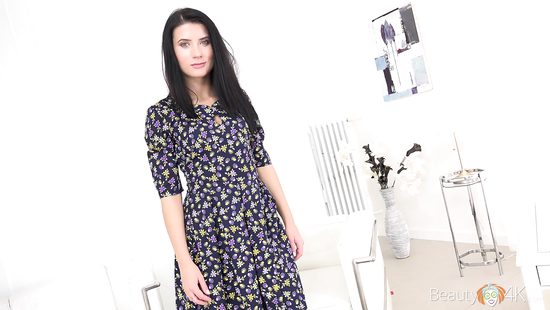 Stud eating pussy and smashing it ruthlessly