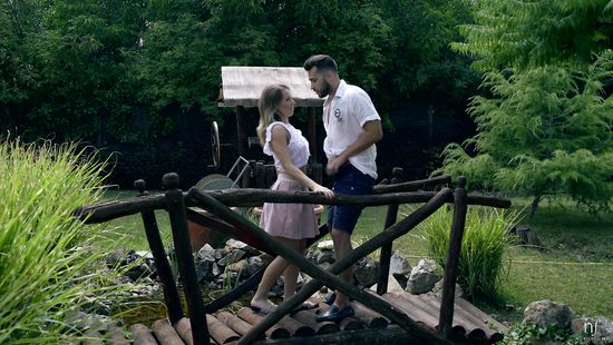 Hunk chap unleashed terror on girl's pussy