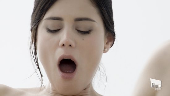 Naughty damsel in a steamy self pleasuring session