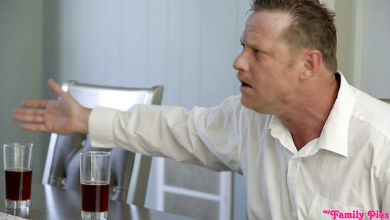 Tattooed bimbo taking thorough fucking