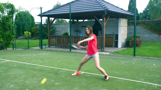 Curvy dame banged after tennis game