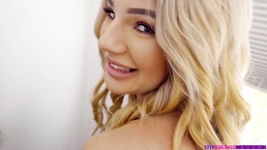 Bella Rose's dressing is enough seduction