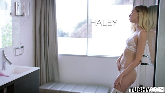 Hooker has a plan to gratify both cocks