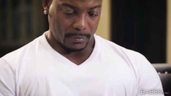 Pretty harlot is okay screwing a giant black cock