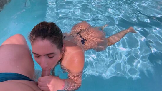 Nude bitch throats and fucks big time