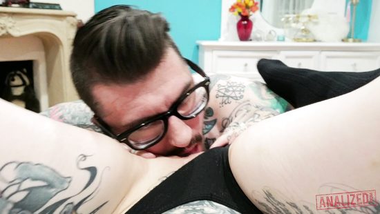 Deep vaginal for a wife with nice ass