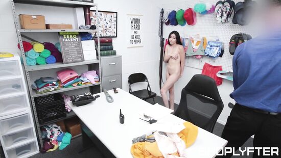 Security dude bangs a skinny girl