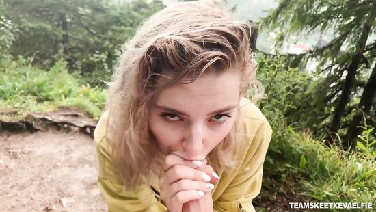 Girlfriend gives a terrific blow outdoors