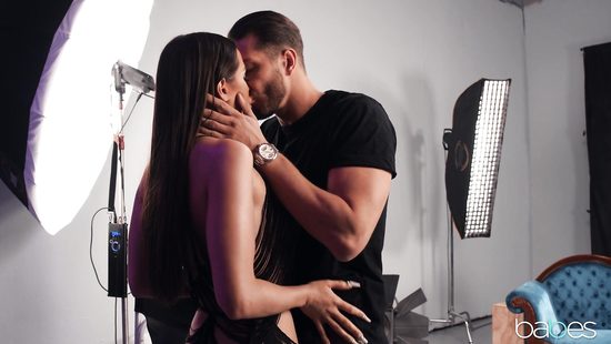 Astounding Latina banged by a sexy cameraman