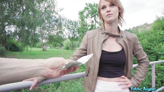 Redhead girl shows her sex skills