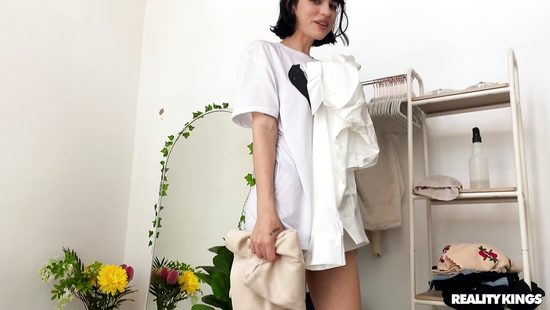 Playsome brunette uses a big toy for her solo