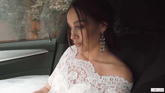 Bride gives a terrific blow in POV